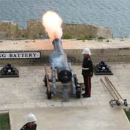 091023 015 P Valetta - Saluting Battery Fire